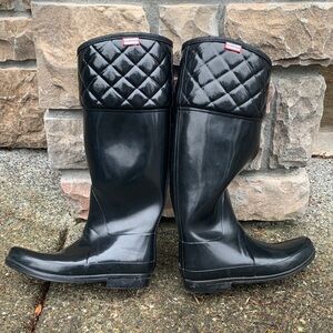 Hunter Glossy Black Quilted Boots